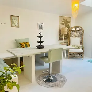  Hébergement de vacances Cabanon Aloe Avec Piscine Chauffee & Bain Nordique